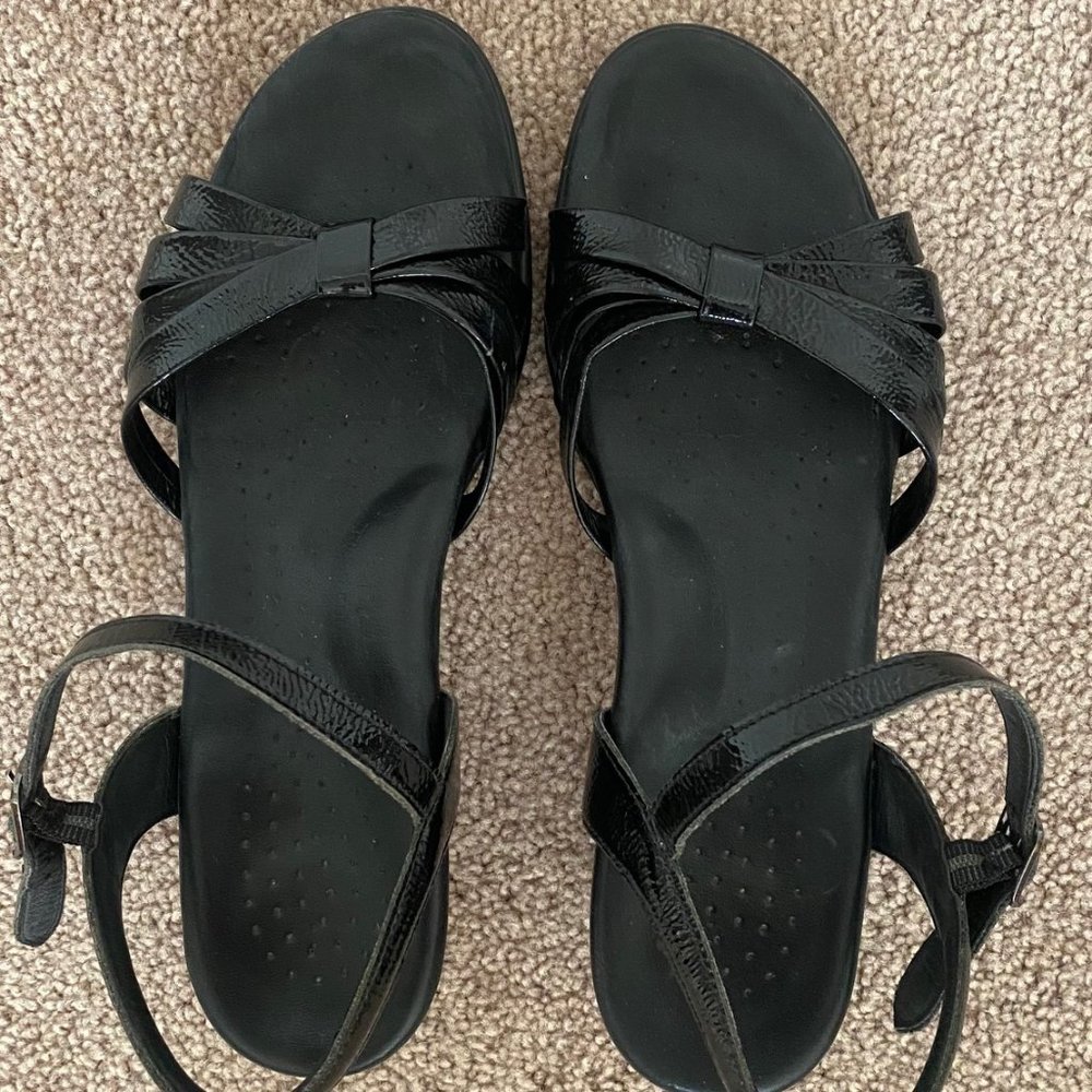 SAS Tripad Comfort Strappy Women’s Sandals Black Low Wedge Sz 9 M